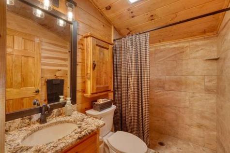 81 Grant Drive Brasstown NC 28902