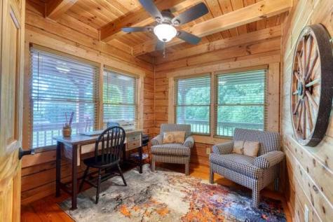 81 Grant Drive Brasstown NC 28902