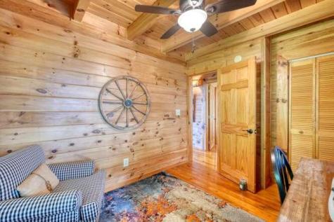 81 Grant Drive Brasstown NC 28902