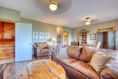81 Grant Drive Brasstown NC 28902