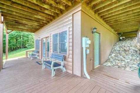 81 Grant Drive Brasstown NC 28902
