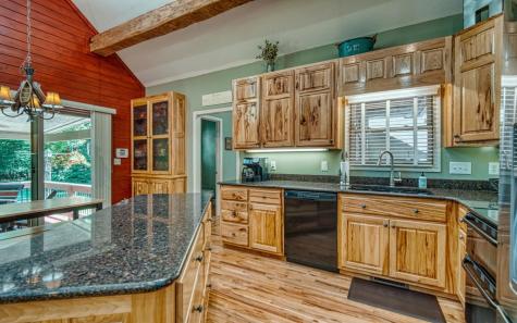 2511 Buck Run Hiawassee GA 30546