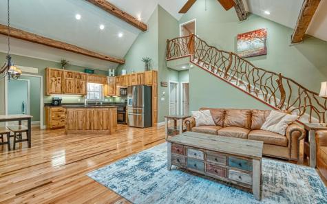 2511 Buck Run Hiawassee GA 30546