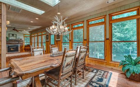 2511 Buck Run Hiawassee GA 30546