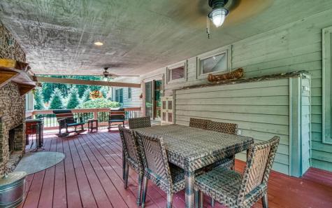 2511 Buck Run Hiawassee GA 30546