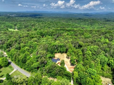 2113 Turniptown Road Ellijay GA 30536