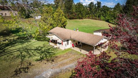 121 Orchard Boulevard Blue Ridge GA 30513