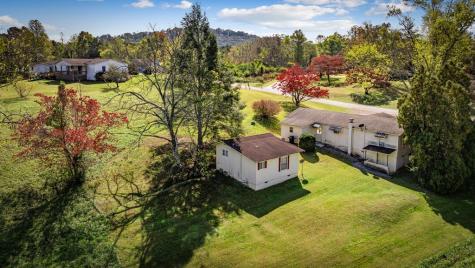121 Orchard Boulevard Blue Ridge GA 30513
