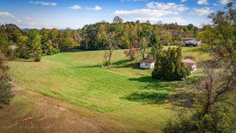 121 Orchard Boulevard Blue Ridge GA 30513