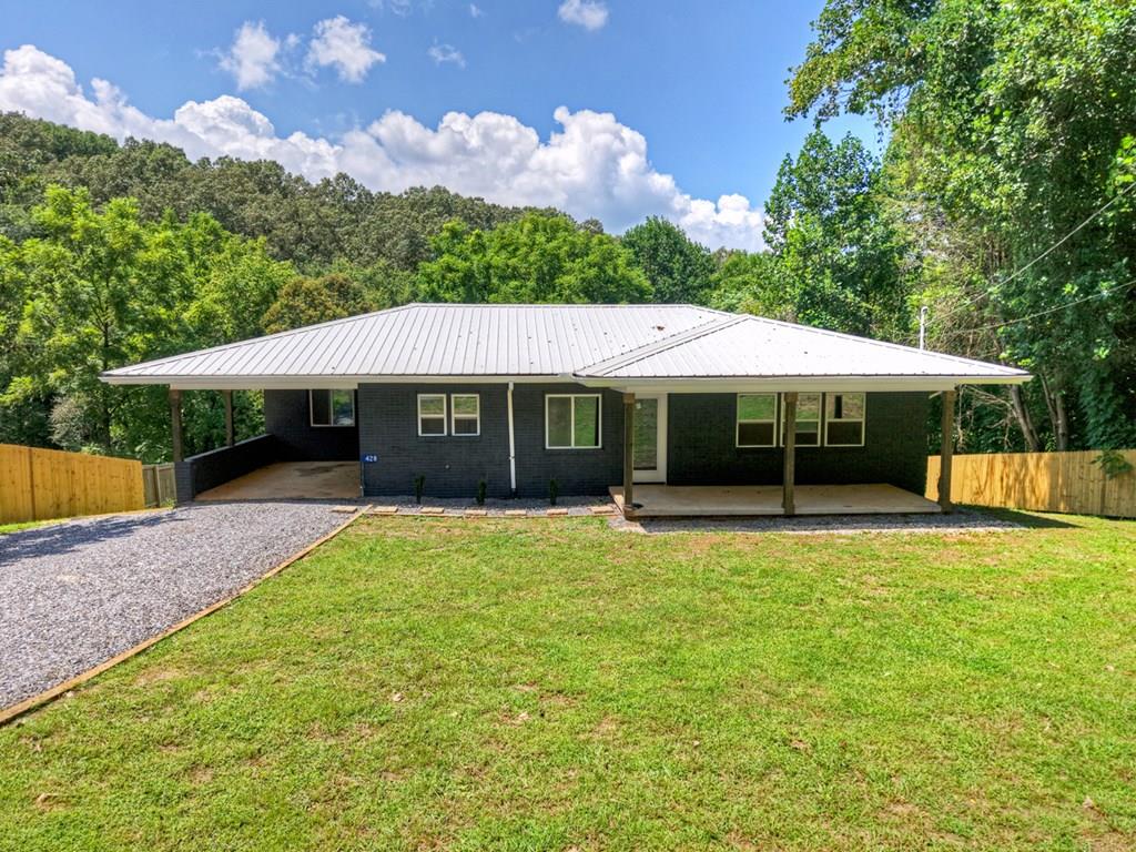 428 Kingtown Street Mccaysville GA 30555