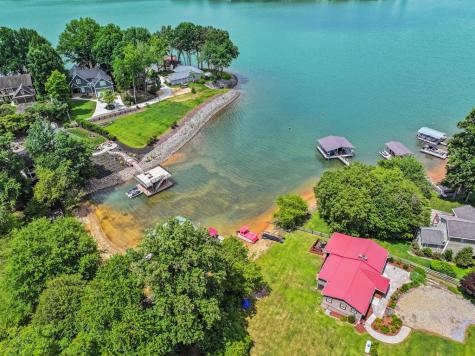 1685 Chatuge Shores Hiawassee GA 30546