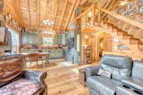 370 Lakepoint Drive Blairsville GA 30512