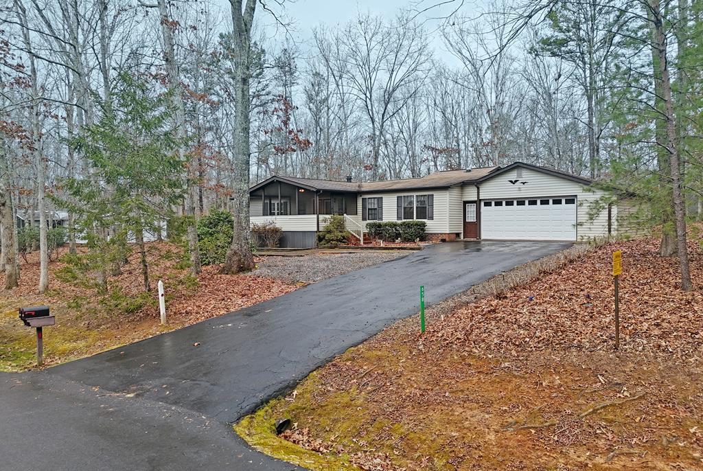 658 Lakeside Drive Blairsville GA 30512