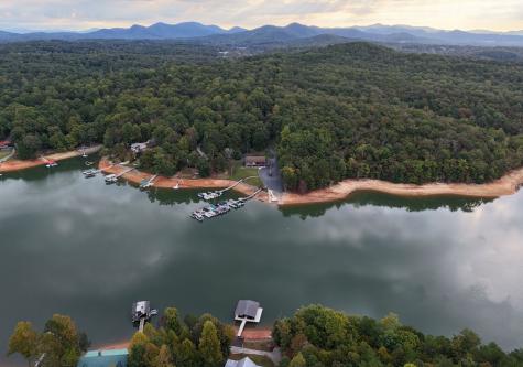 658 Lakeside Drive Blairsville GA 30512