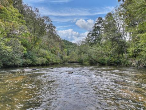 633 Riverfront Drive Ellijay GA 30536