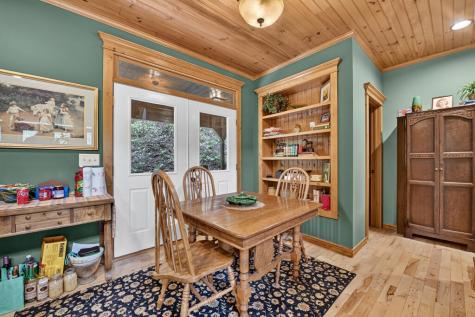 633 Riverfront Drive Ellijay GA 30536