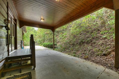 633 Riverfront Drive Ellijay GA 30536