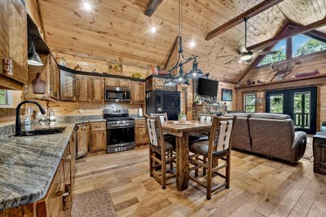 512 Star Creek Crossing Morganton GA 30560