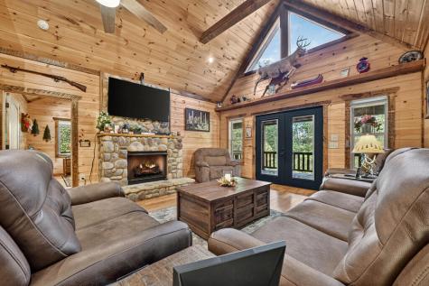 512 Star Creek Crossing Morganton GA 30560