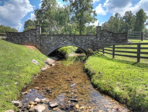 512 Star Creek Crossing Morganton GA 30560