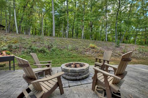 512 Star Creek Crossing Morganton GA 30560