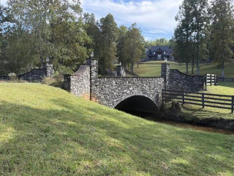 512 Star Creek Crossing Morganton GA 30560