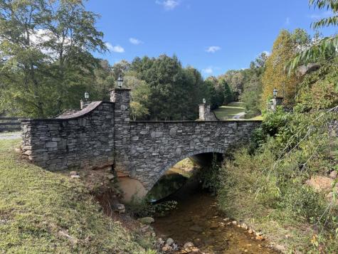 512 Star Creek Crossing Morganton GA 30560