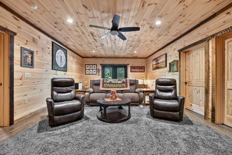 512 Star Creek Crossing Morganton GA 30560