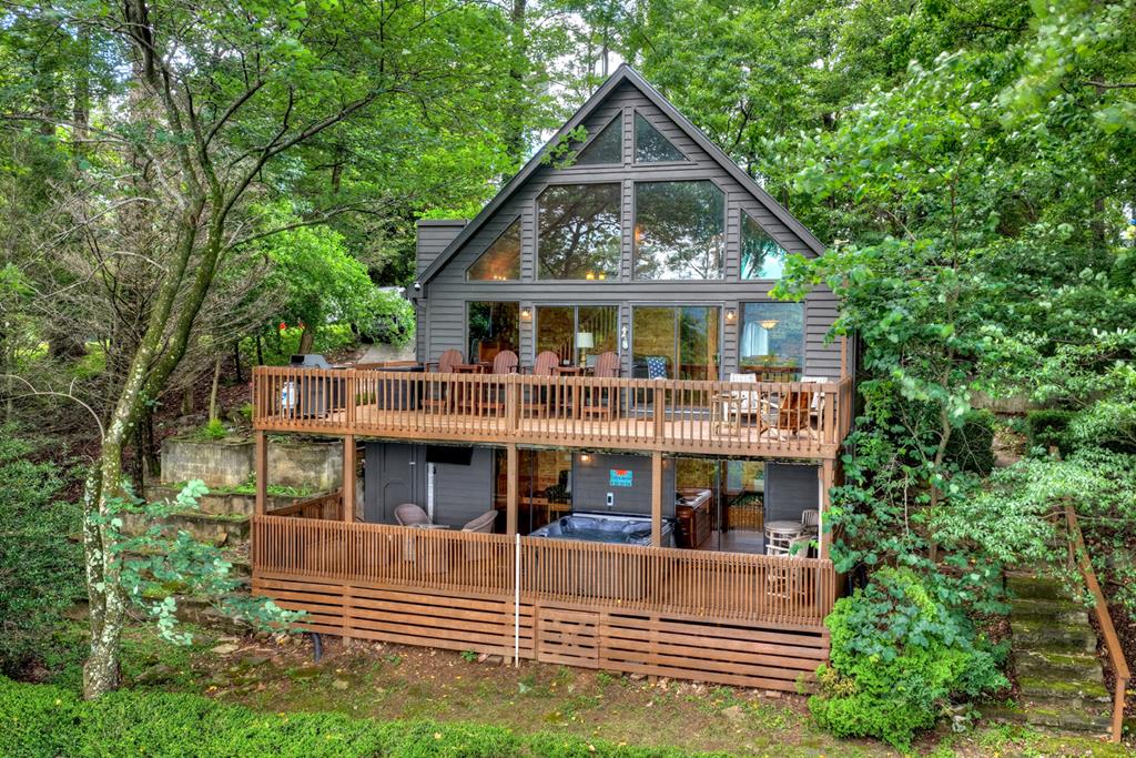 161 Walnut Ridge Ellijay GA 30536