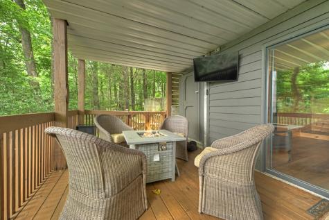 161 Walnut Ridge Ellijay GA 30536