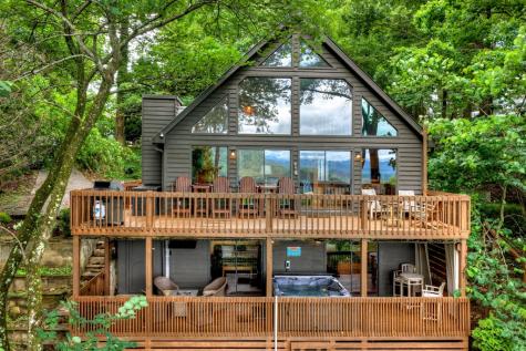 161 Walnut Ridge Ellijay GA 30536
