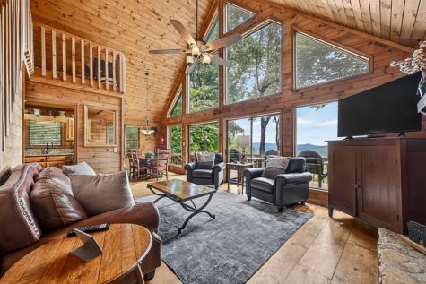 161 Walnut Ridge Ellijay GA 30536