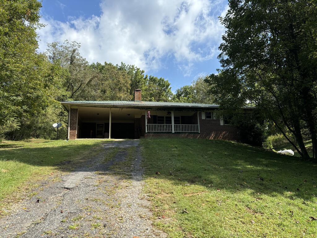 5696 Fires Creek Road Hayesville NC 28904