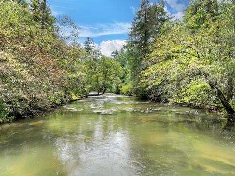 553 Indian Cave Road Ellijay GA 30540