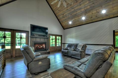 3181 Sugar Creek Road Blue Ridge GA 30513
