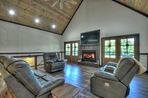 3181 Sugar Creek Road Blue Ridge GA 30513
