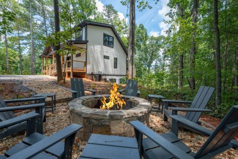 32 Hilton Drive Ellijay GA 30540