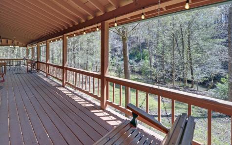 380 Bear Foot Drive Blue Ridge GA 30513