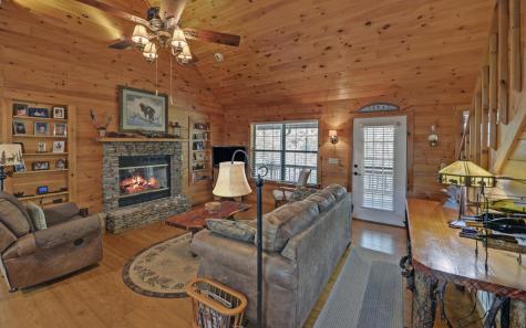 380 Bear Foot Drive Blue Ridge GA 30513