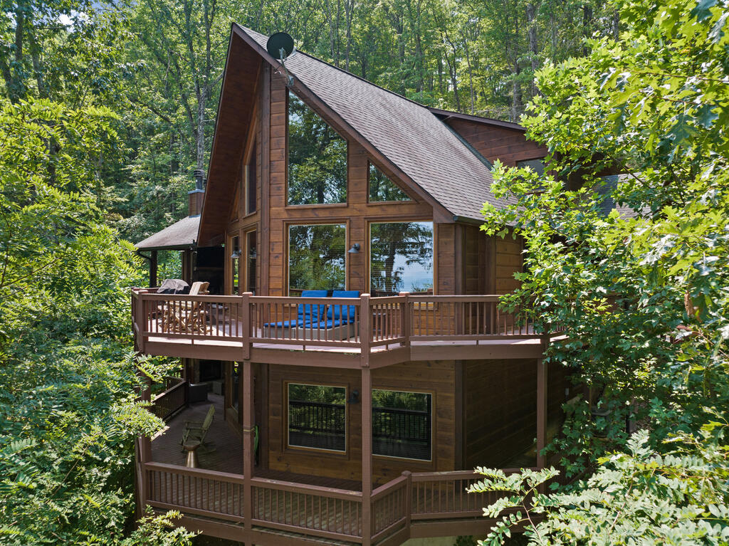 15 Paloma Drive Blue Ridge GA 30513