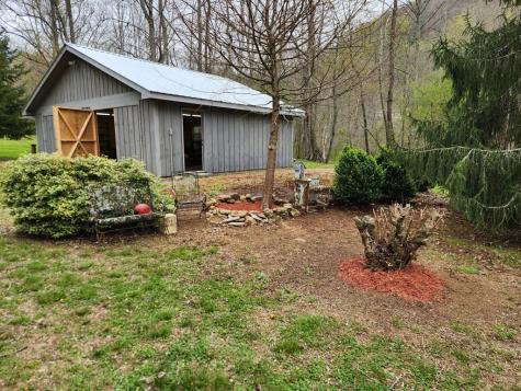 1064 Muskrat Creek Road Hayesville NC 28904