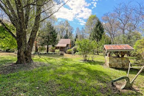 1064 Muskrat Creek Road Hayesville NC 28904