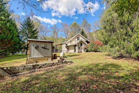 1064 Muskrat Creek Road Hayesville NC 28904