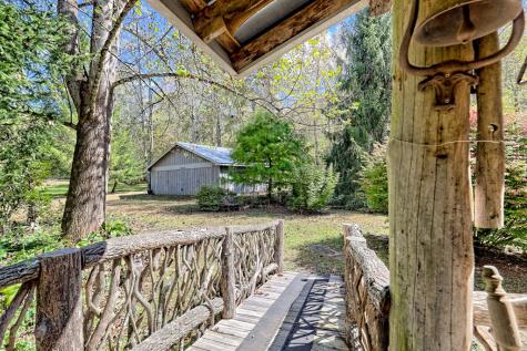 1064 Muskrat Creek Road Hayesville NC 28904