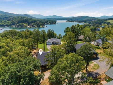 110 Green Pastures Hayesville NC 28904