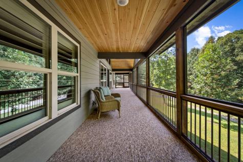 105 Loftis Mountain Road Blairsville GA 30512