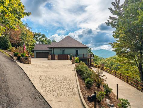 2602 The Ridges Hiawassee GA 30546