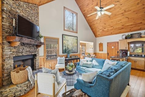 1449 Cherokee Lane Mccaysville GA 30555