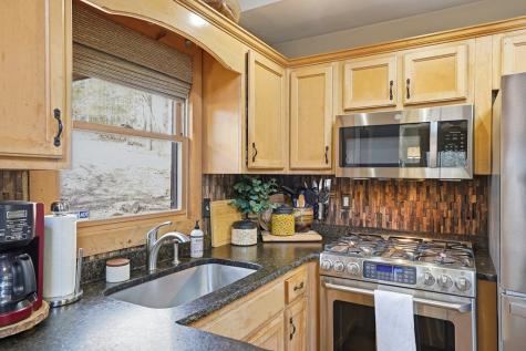 1449 Cherokee Lane Mccaysville GA 30555