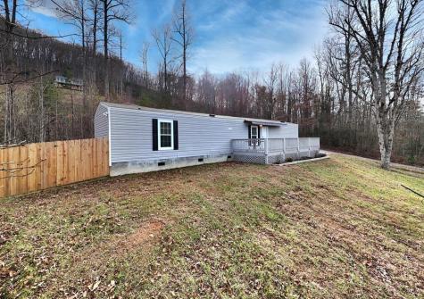 85 Wounded Knee Lane Hayesville NC 28904
